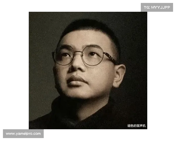 中金女生自杀事件真相剖析:卢克文与胡锡进的观点差异及其深远意义 中金女生自杀事件真相剖析:卢克文与胡锡进的观点差异及其深远意义